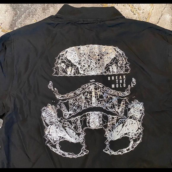 Disney Parks Star Wars Stormtrooper Bomber Full Zip Jacket

Men’s Size XL - Picture 3 of 3